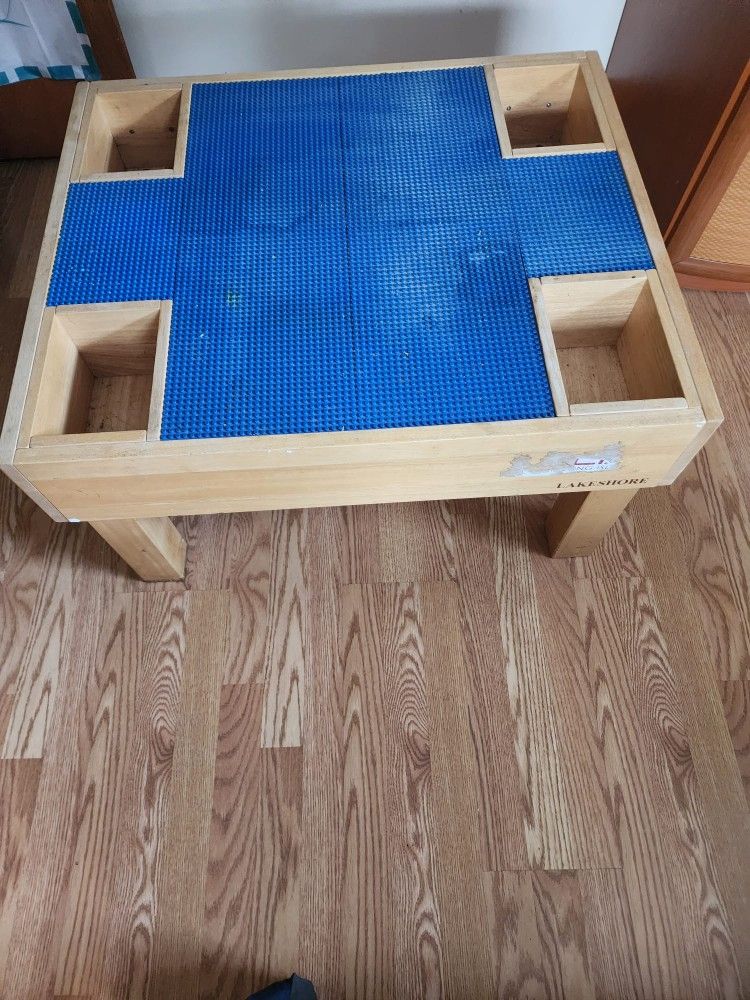Lego Table