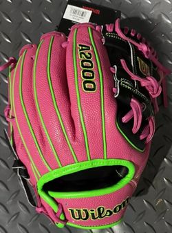 Brand New Wilson A2000 SuperSkin 11.5” Infield 1786 Baseball Glove Pink Black Volt Size 11.5"
