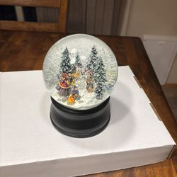 Balsam Hill Christmas Moments Musical Snow Globe Village Snowman Wind Up 