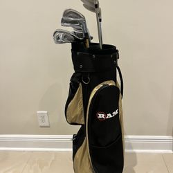 14 Piece Beginner Golf club Set. RH Irons, Drivers, Putter And bag