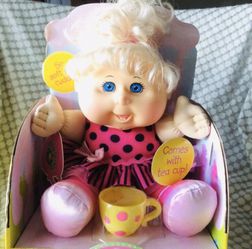 New CABBAGE PATCH KIDS DOLL-TEA PARTY
