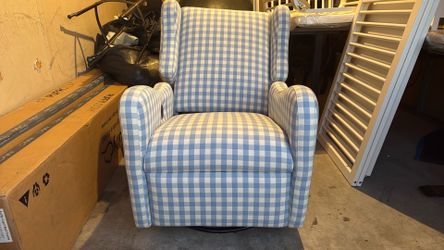 Nestig Drift Recliner – Bluebell Gingham – Nursery Chair