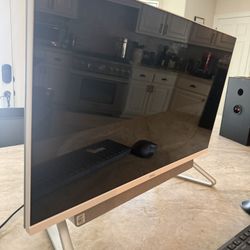 Dell Inspiron 27" All-In-One: Sleek, Powerful & Space-Saving