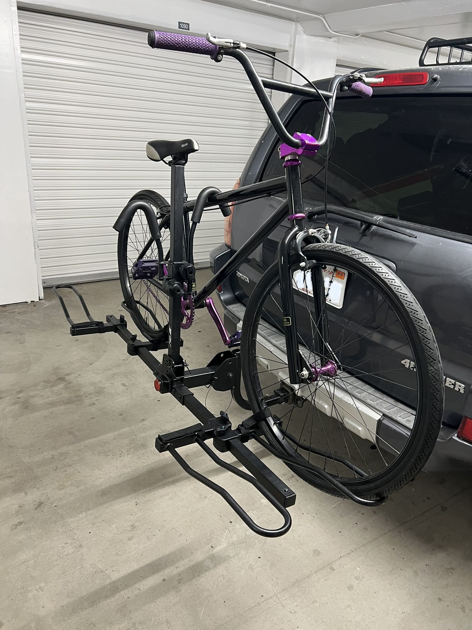 BV Bike Tow Hitch Mount Rack (Holds 2 Bikes), Brand New, Used Twice
