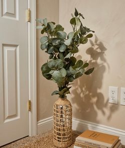 Artificial Eucalyptus Rustic Crystal Flower Base