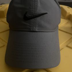 Nike Dri-Fit Light Weight Baseball Hat, Gray-legacy 91