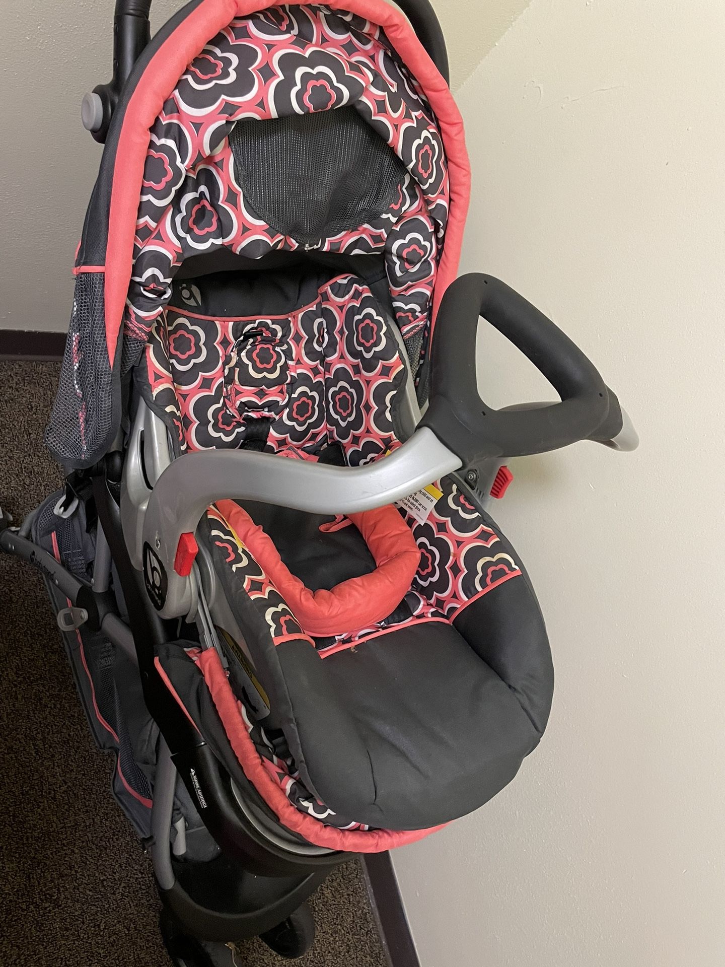 Brand Gerber Car seat & Stroller 