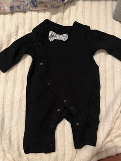 Baby Boy / Unisex Black Long-Sleeve Romper with Bow Tie - Newborn / Made in Japan