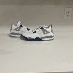 Jordan 4 Midnight Navy 