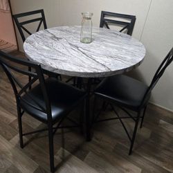 Dining Room  Marble Table Good Conditions
