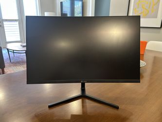 Crua Monitor 144 hz
