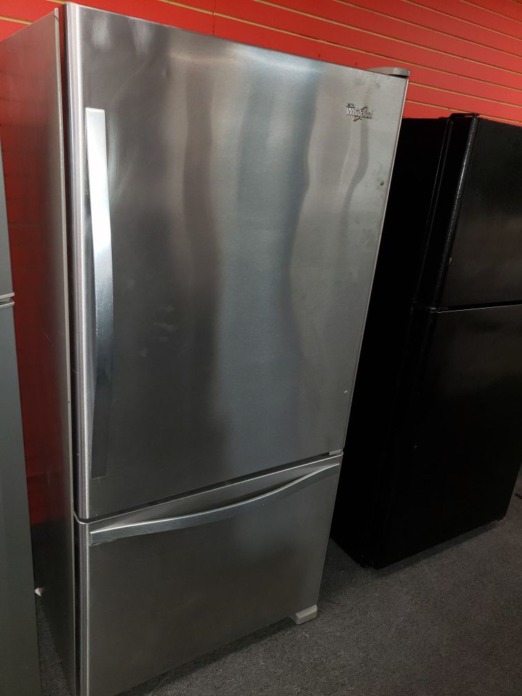 Whirlpool 33"wide bottom freezer refrigerator in excellent condition
