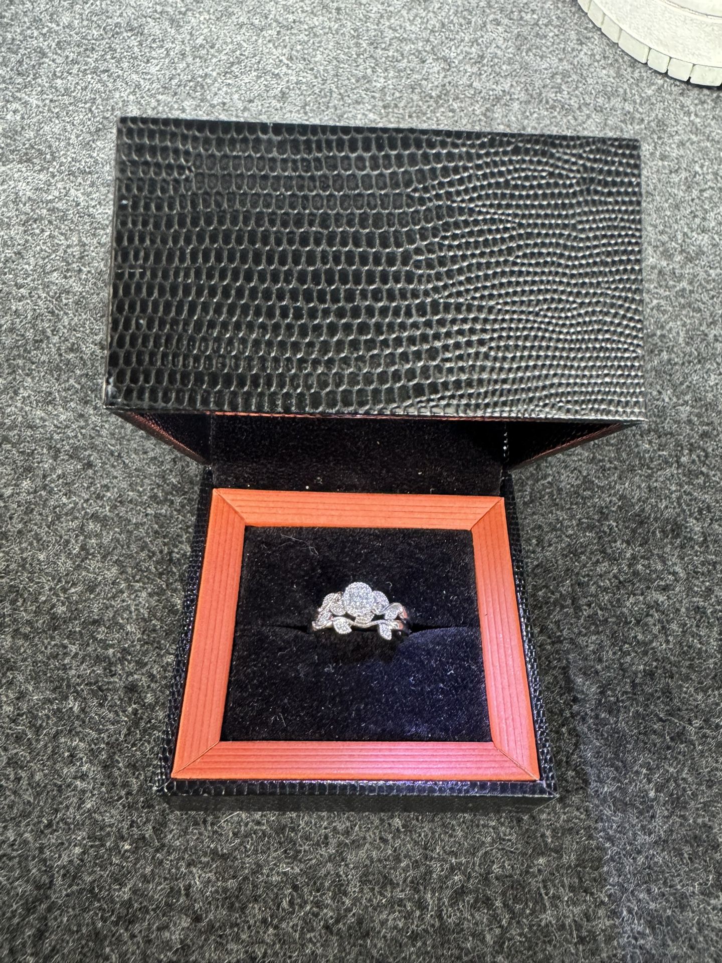 10k Natural Diamonds Engagement Wedding Ring Set