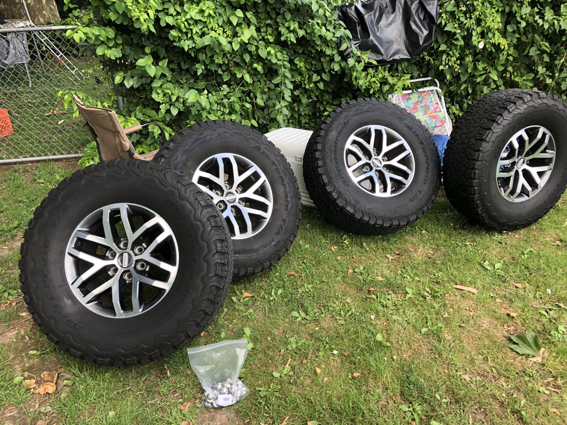 2017 ford raptor wheels