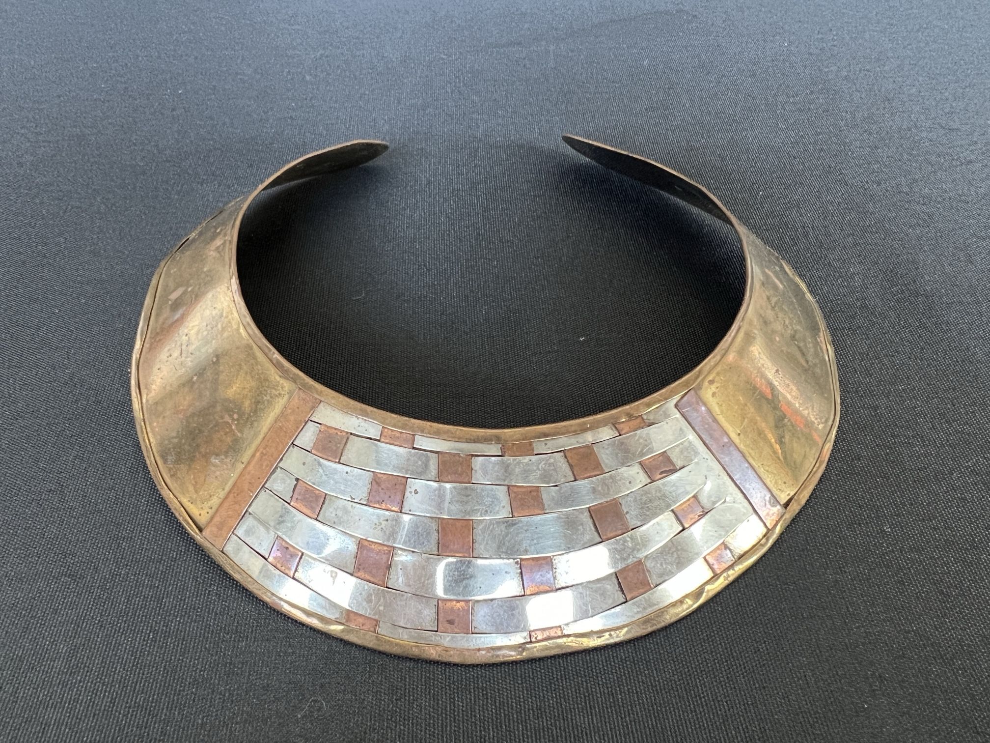 Vintage tri color brass modernist collar cuff choker necklace