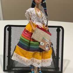 NWT Beautiful Hand Made Mexican Doll With Purse, 13” Tall