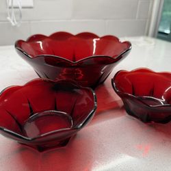 Vintage Anchor Hocking Royal Ruby Red Glass Berry Bowls Scalloped Ruffle Edge