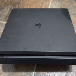 PS 4 