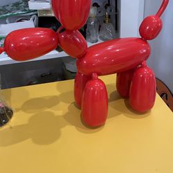 Collectible, balloon dog. Works. Rolls over, etc. pick up in Jupiter .