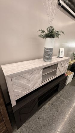 71” TV STAND