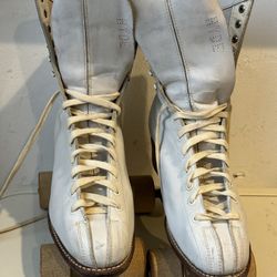 VTG Chicago Hyde Women Roller Skates White No 87 Wood Wheels with Case