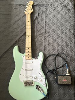 Fender squire strat surf green