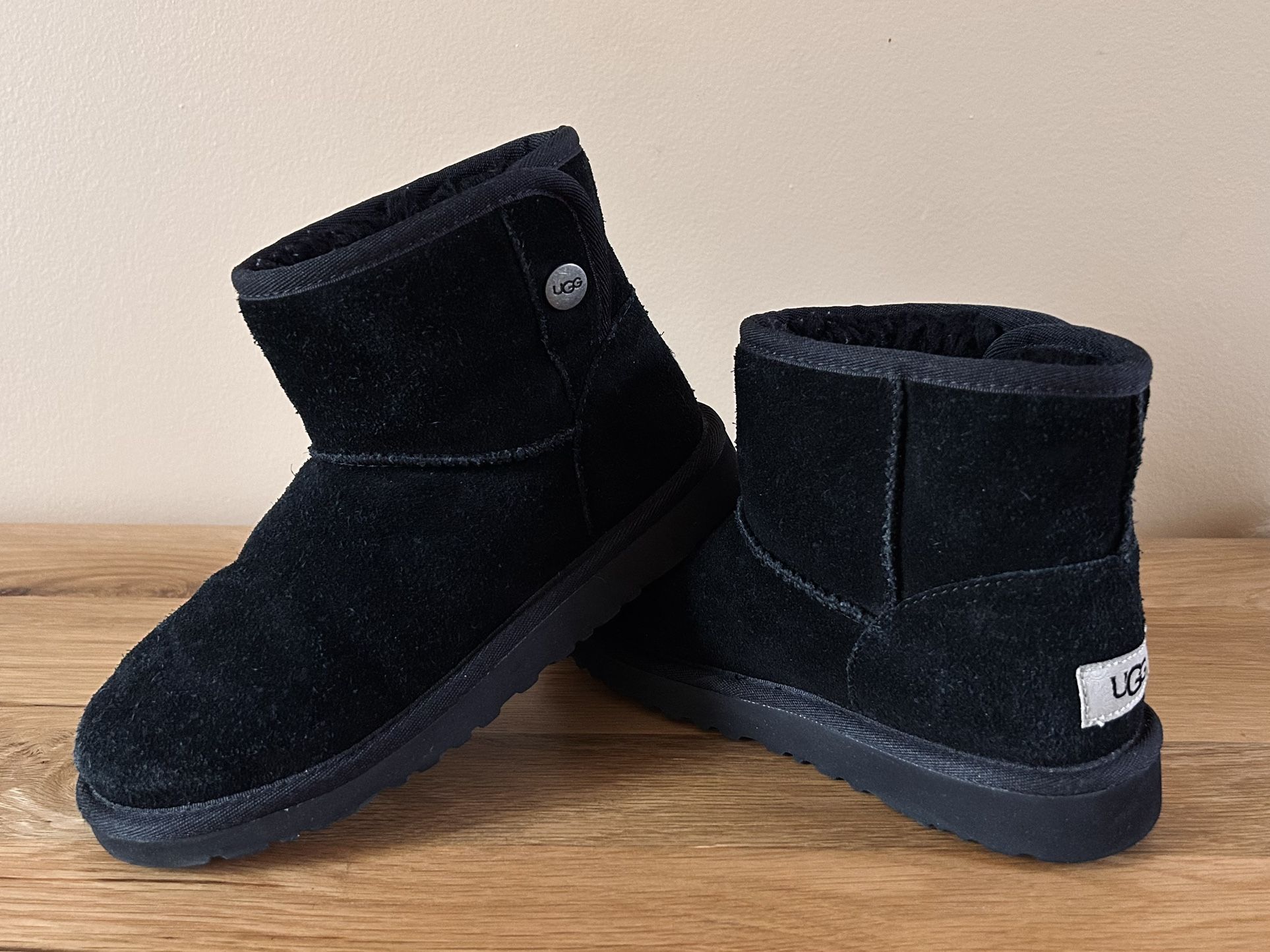 Kids’ UGG Boots US Size 3