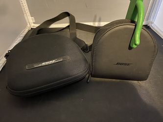 QuietComfort 15 Carrying Case.