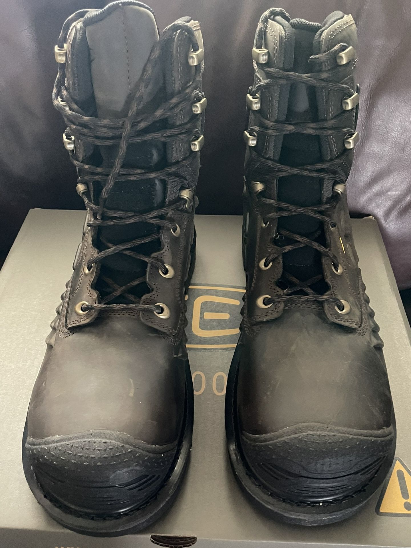Brand NEW Mens KEEN Utility Philadelphia 8" Waterproof Carbon-Fiber Toe Boots