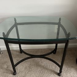 Set of 2 Glass End Tables/Side Tables
