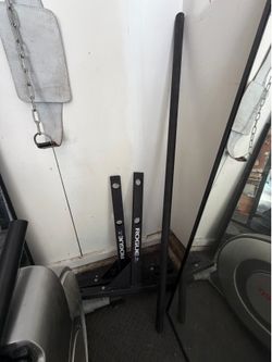 Rogue wall pull up bar