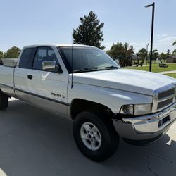 1999 Dodge ram 4 x 4 