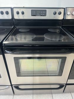 Stove Frigidaire 30”