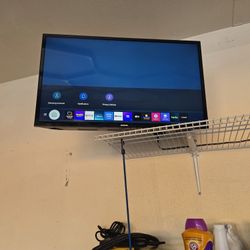 32" Samsung Smart Tv And Mount