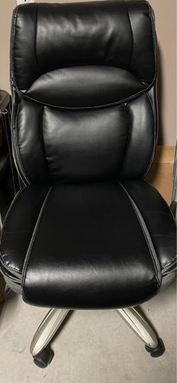 Serta Office Chair Like New!