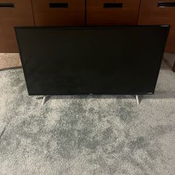 43” 4K TCL Roku Tv