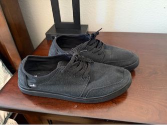 Sanuk Shoe - Size 11