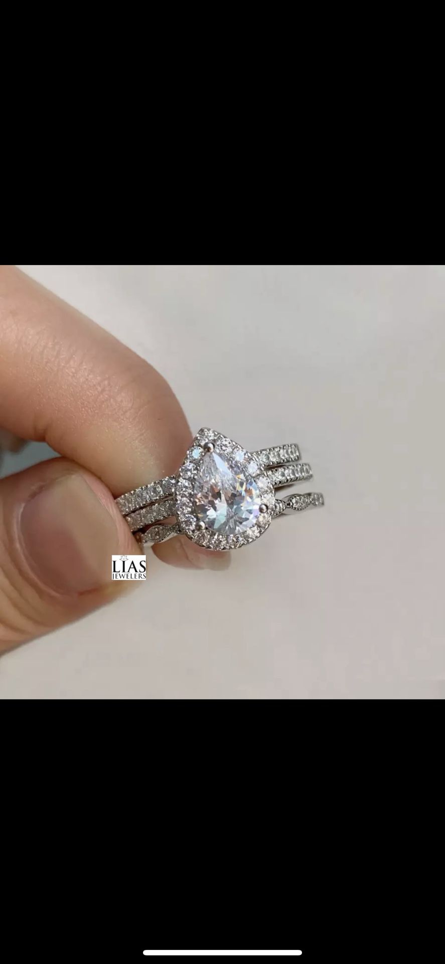 New 18k White Gold Wedding Ring Set