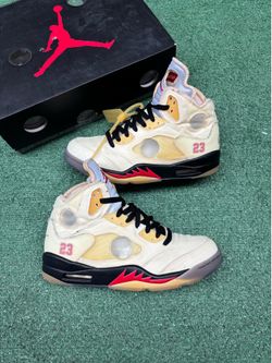 JORDAN 5 OFF WHITE SAIL SIZE 9