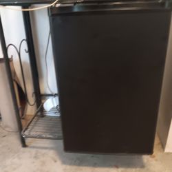 Mini Fridge