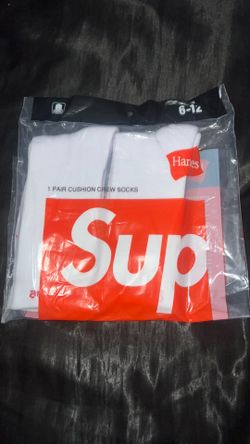 Supreme socks