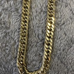 Mens New Without Box Gold Large Cubin Link Chain MSRP $75
