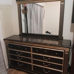 Bedroom Furniture With Mirro
