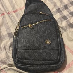 Desinger Blk Cross Over Bag 