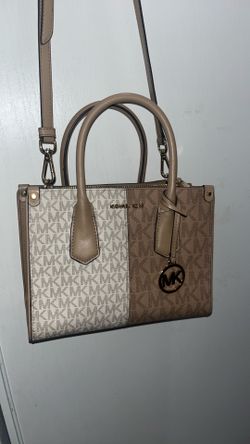 Mk Mercer medium two tone logo cross body bag