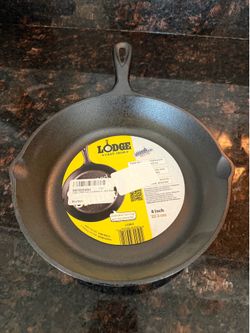 Lodge cast iron 8 inch skillet