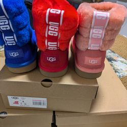 UGG  Mini Fluff Boots