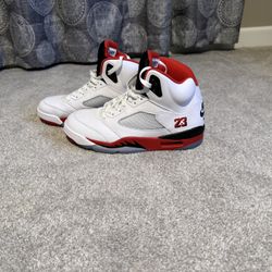 Jordan 5 Retro Fire Red 9.5 Men’s 