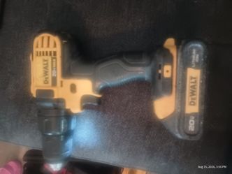 DeWalt drill with battery and charger