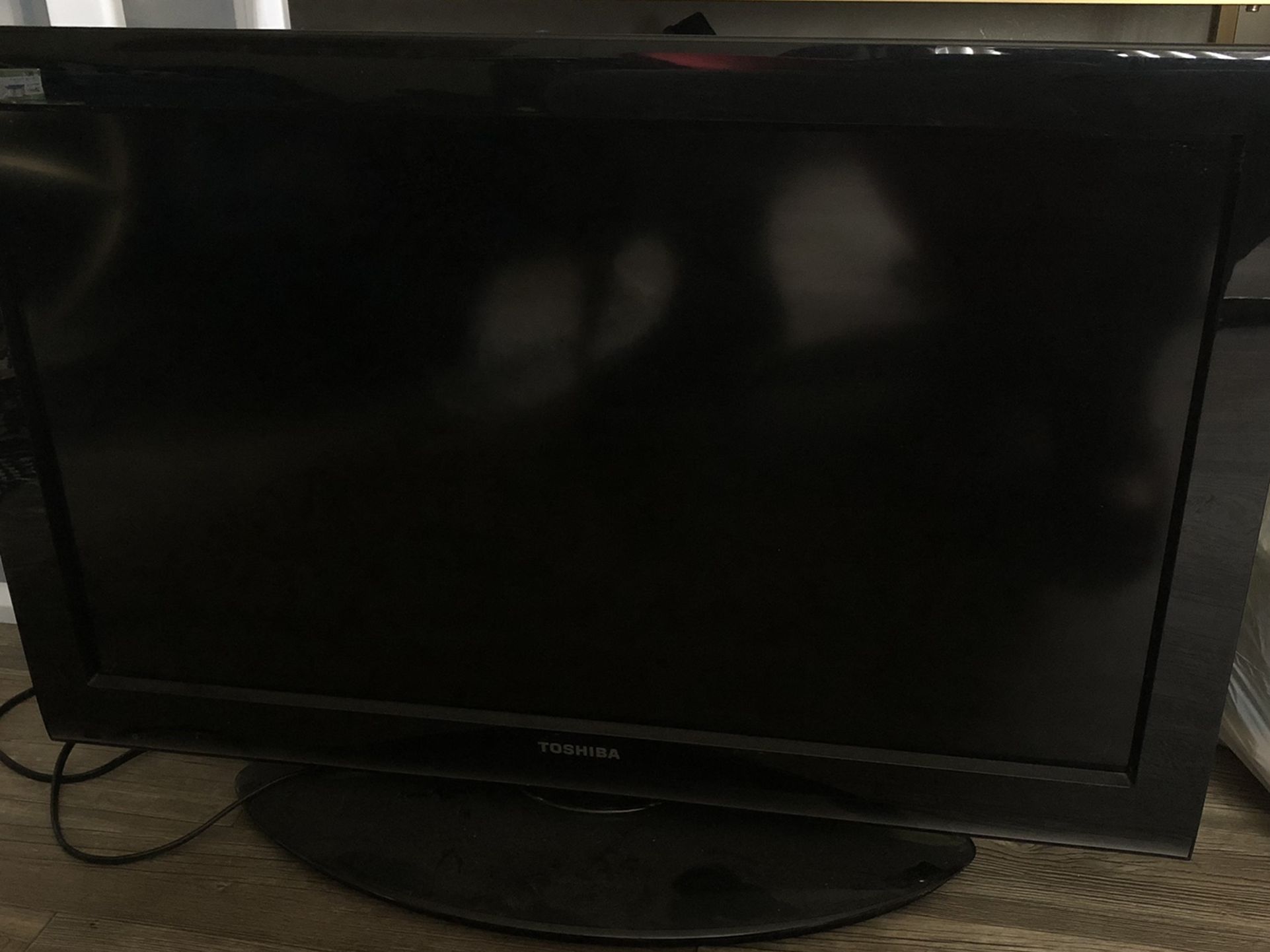 32 Inch Toshiba TV plus Amazon Firestick